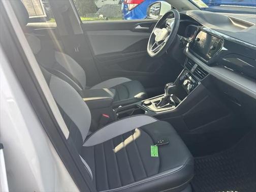 2022 Volkswagen Taos 1.5T SEL