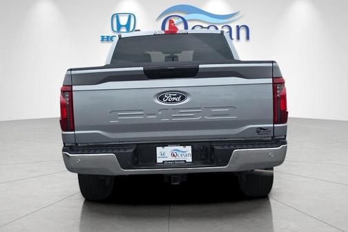 Iconic Silver Metallic 2025 Ford F-150 XLT