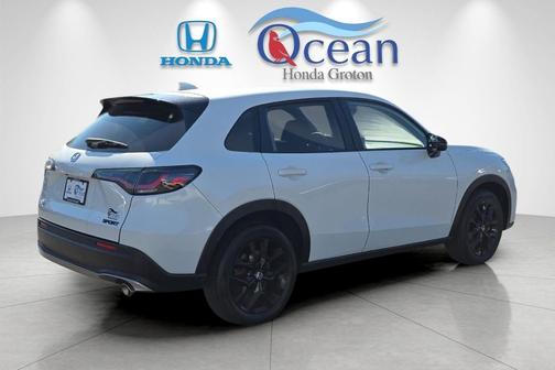 Lunar Silver Metallic 2024 Honda HR-V Sport