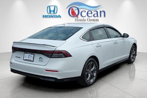 Platinum White Pearl 2023 Honda Accord Hybrid EX-L
