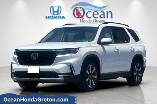 2025 Honda Pilot Touring 8-Passenger