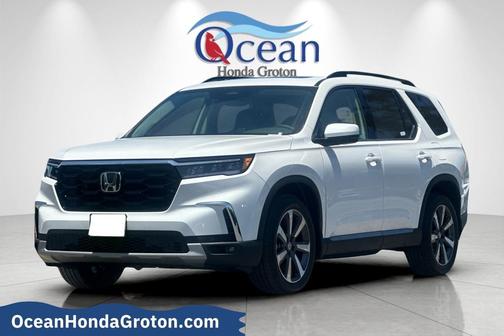 2025 Honda Pilot Touring 8-Passenger