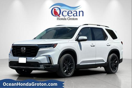 2025 Honda Pilot Touring 8-Passenger