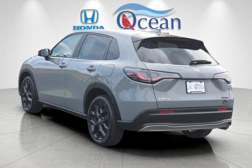 Urban Gray Pearl 2024 Honda HR-V Sport