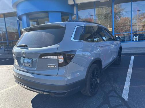 2022 Honda Pilot AWD Special Edition