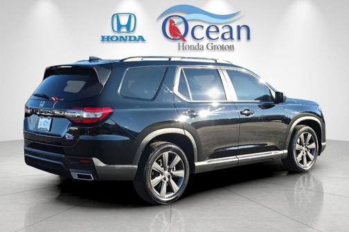 2023 Honda Pilot AWD Sport