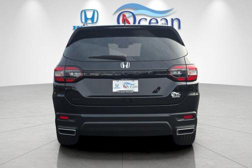 2023 Honda Pilot AWD Sport