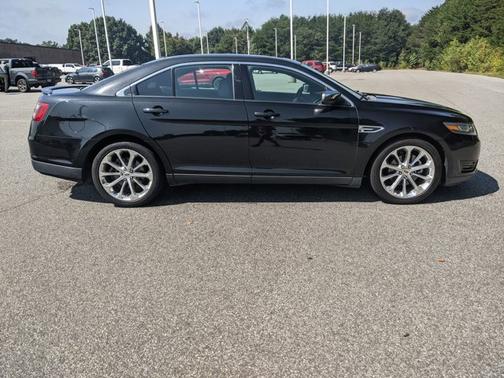 2015 Ford Taurus Limited