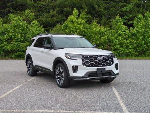 Star White 2026 Ford Explorer Platinum