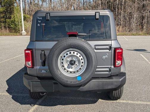 Carbonized Gray Metallic 2026 Ford Bronco Base