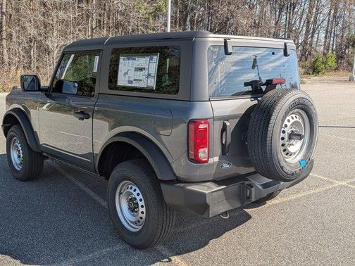 Carbonized Gray Metallic 2026 Ford Bronco Base