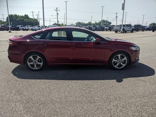 2016 Ford Fusion S