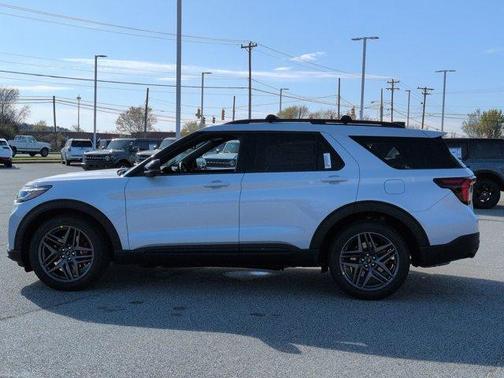 Space White Metallic 2026 Ford Explorer ST