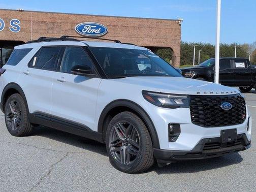 Space White Metallic 2026 Ford Explorer ST