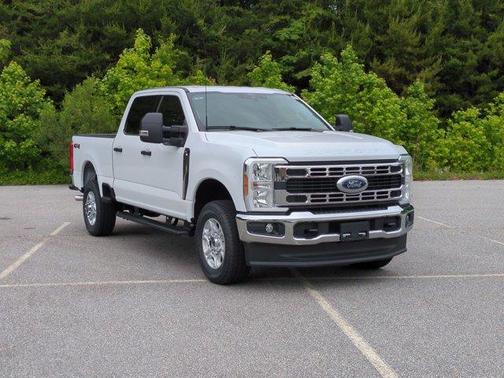 Oxford White 2026 Ford F-250 XLT