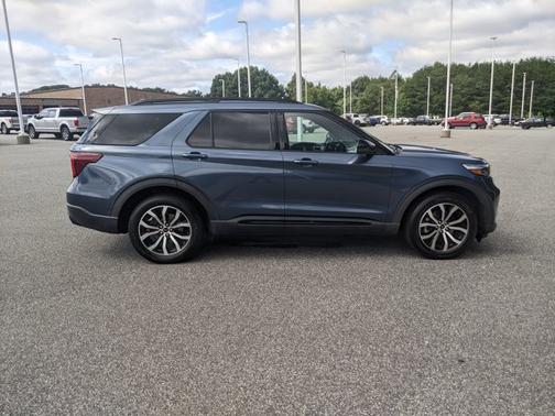 2020 Ford Explorer ST