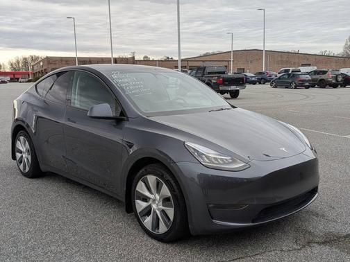 2022 Tesla Model Y Long Range