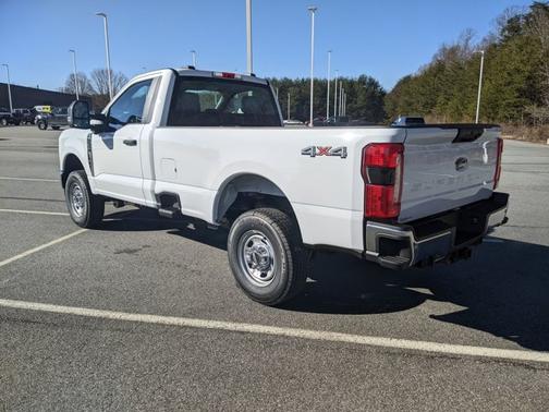 2025 Ford F-250 XL