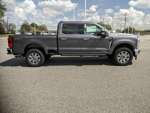 2025 Ford F-250 LARIAT