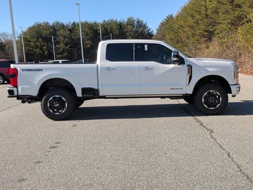 2026 Ford F-250 Platinum