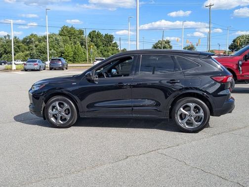 2023 Ford Escape ST-Line Select