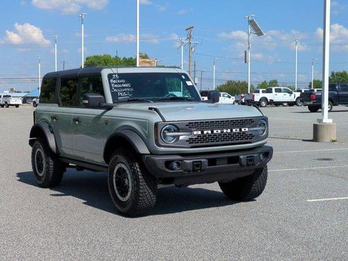 Cactus Green / Gray 2023 Ford Bronco Badlands