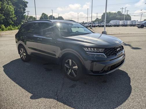 2022 Kia Sorento S