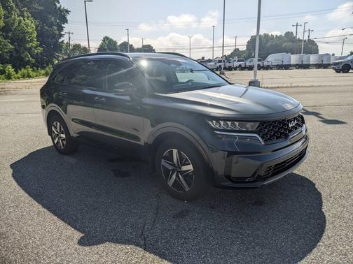2022 Kia Sorento S