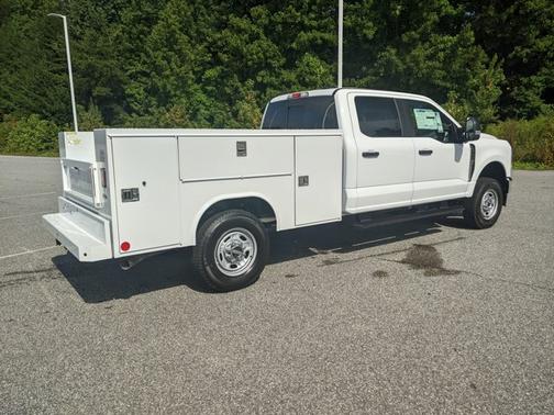 2025 Ford F-350 XL
