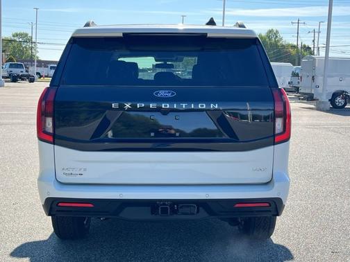 Star White 2026 Ford Expedition Max Active