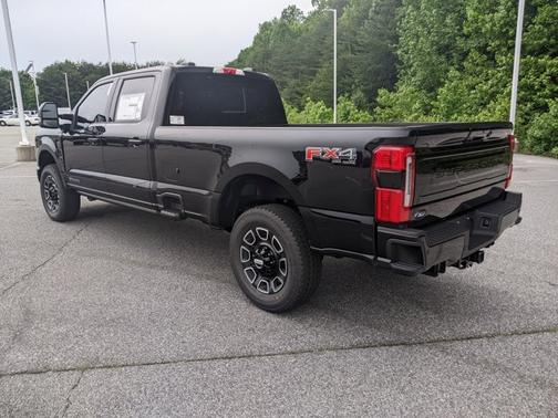 2025 Ford F-350 Platinum