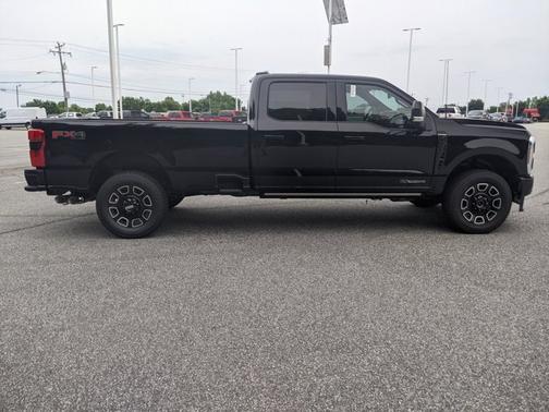 2025 Ford F-350 Platinum