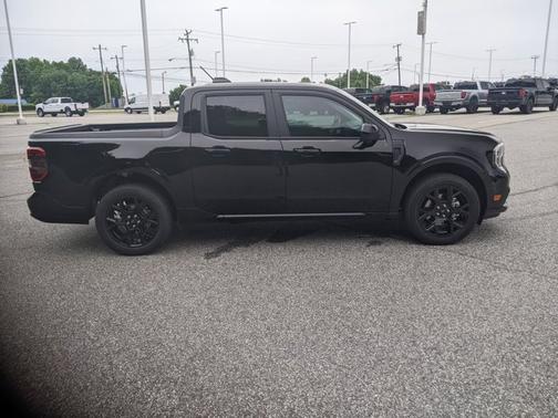 2025 Ford Maverick Lobo High