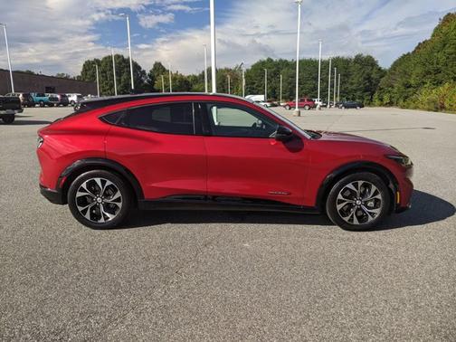 2021 Ford Mustang Mach-E Premium