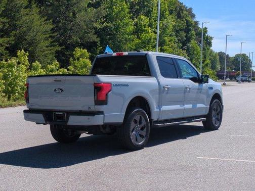 Avalanche 2024 Ford F-150 Lightning Flash