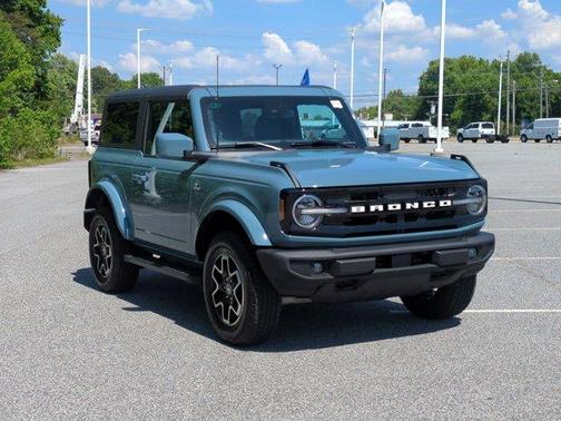 Area 51 2021 Ford Bronco Outer Banks