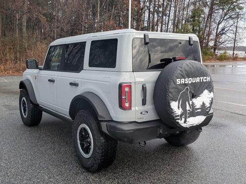 Avalanche Gray 2026 Ford Bronco Badlands