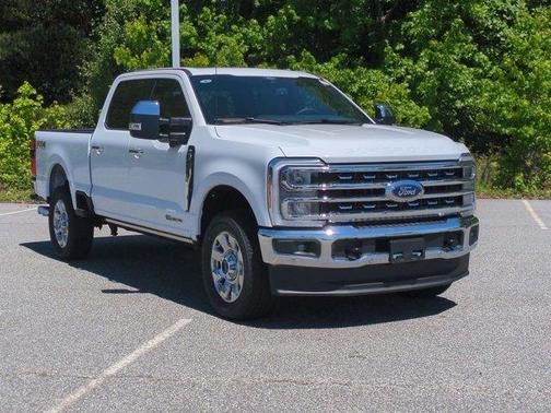 Oxford White 2026 Ford F-250 Lariat