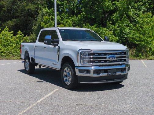 Oxford White 2026 Ford F-250 Lariat