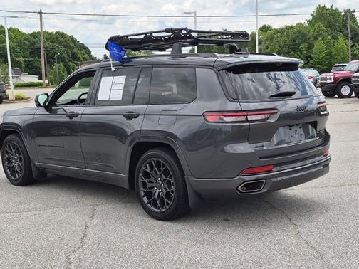 Metallic 2023 Jeep Grand Cherokee L Summit