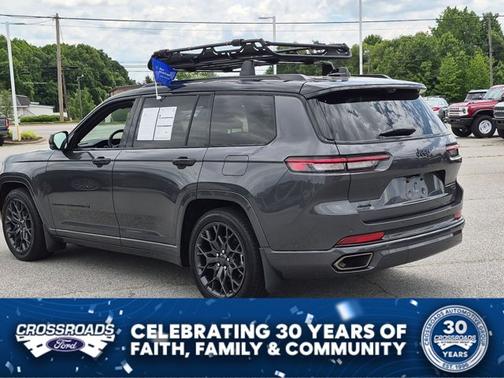 Metallic 2023 Jeep Grand Cherokee L Summit