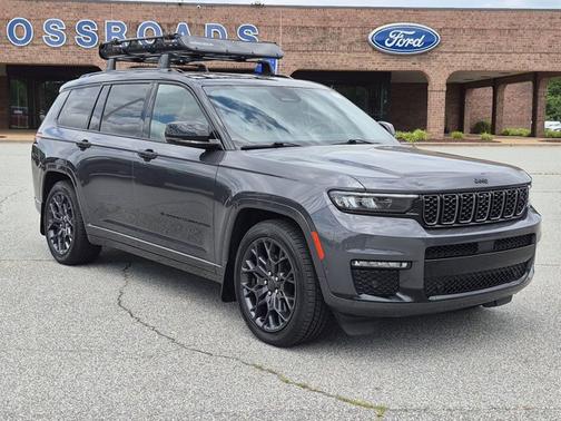 Metallic 2023 Jeep Grand Cherokee L Summit