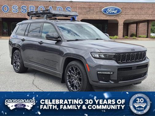 Metallic 2023 Jeep Grand Cherokee L Summit