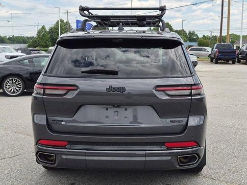 Metallic 2023 Jeep Grand Cherokee L Summit