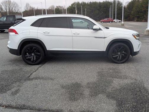 2022 Volkswagen Atlas Cross Sport 3.6L V6 SE w/Technology