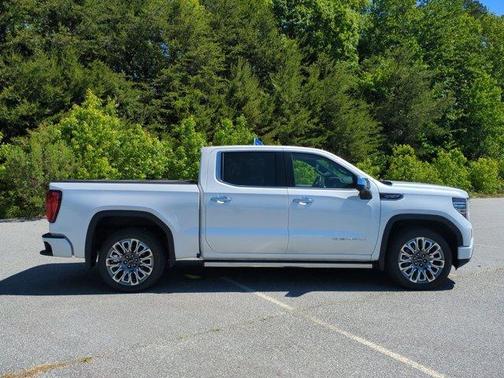 White Frost Tri-Coat 2025 GMC Sierra 1500 Denali Ultimate