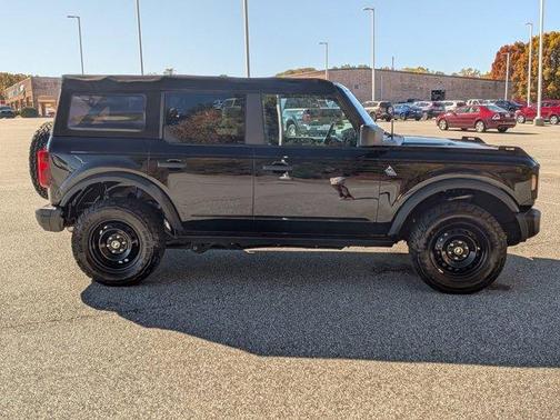 2022 Ford Bronco Black Diamond