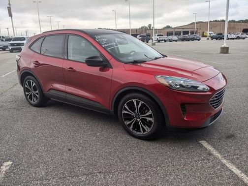 2021 Ford Escape SE