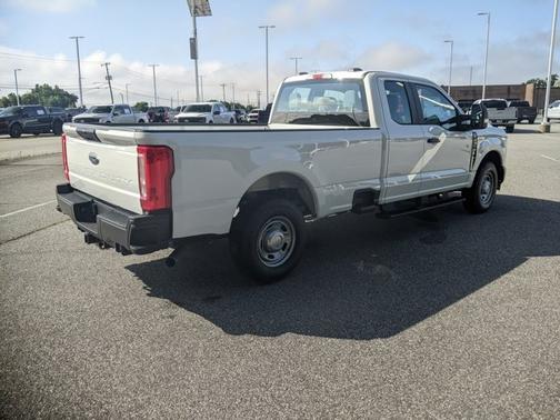 2025 Ford F-250 XL