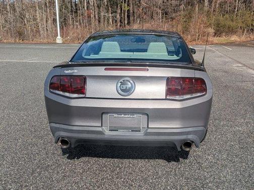 2011 Ford Mustang GT Premium